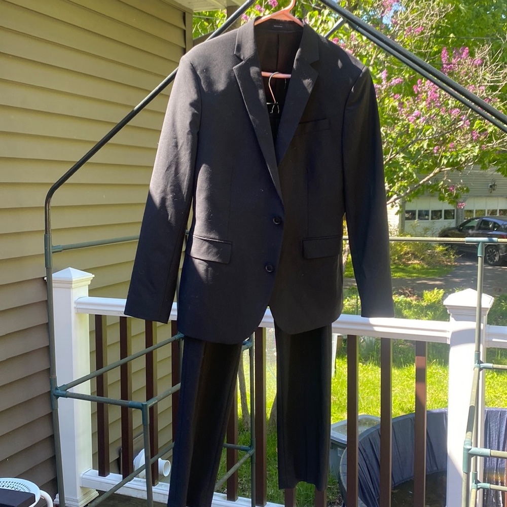 Men’s Small J. Ferrar ultra Comfort Slim Fit Suit Worn 1x